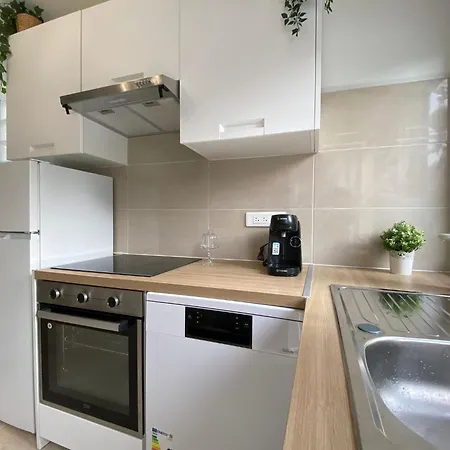 Apartment Residences Des Pruniers Proche Paris-orly *