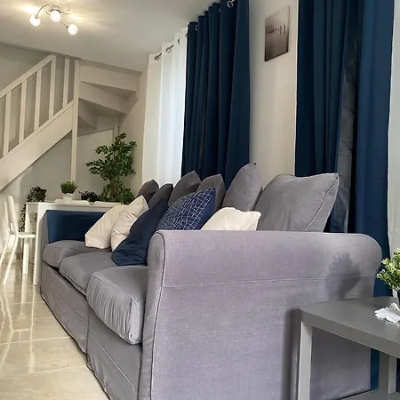 Residences Des Pruniers Proche Paris-orly Apartment *