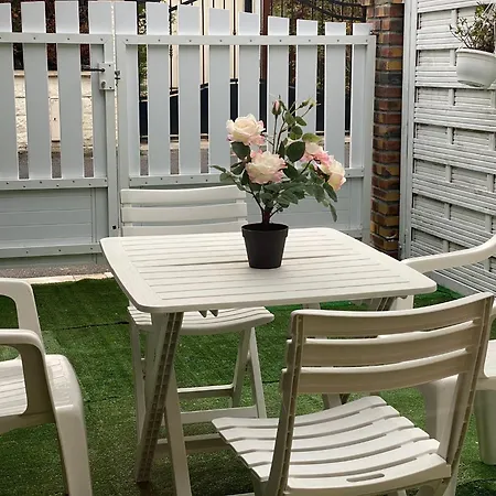 Residences Des Pruniers Proche Paris-orly Apartment *